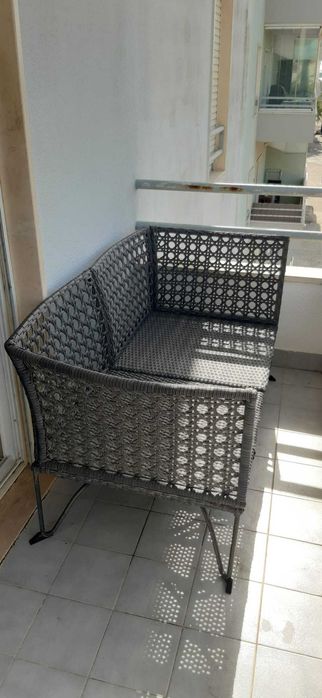 Sofá exterior com almofadas e mesa de exterior - Conjunto IKEA