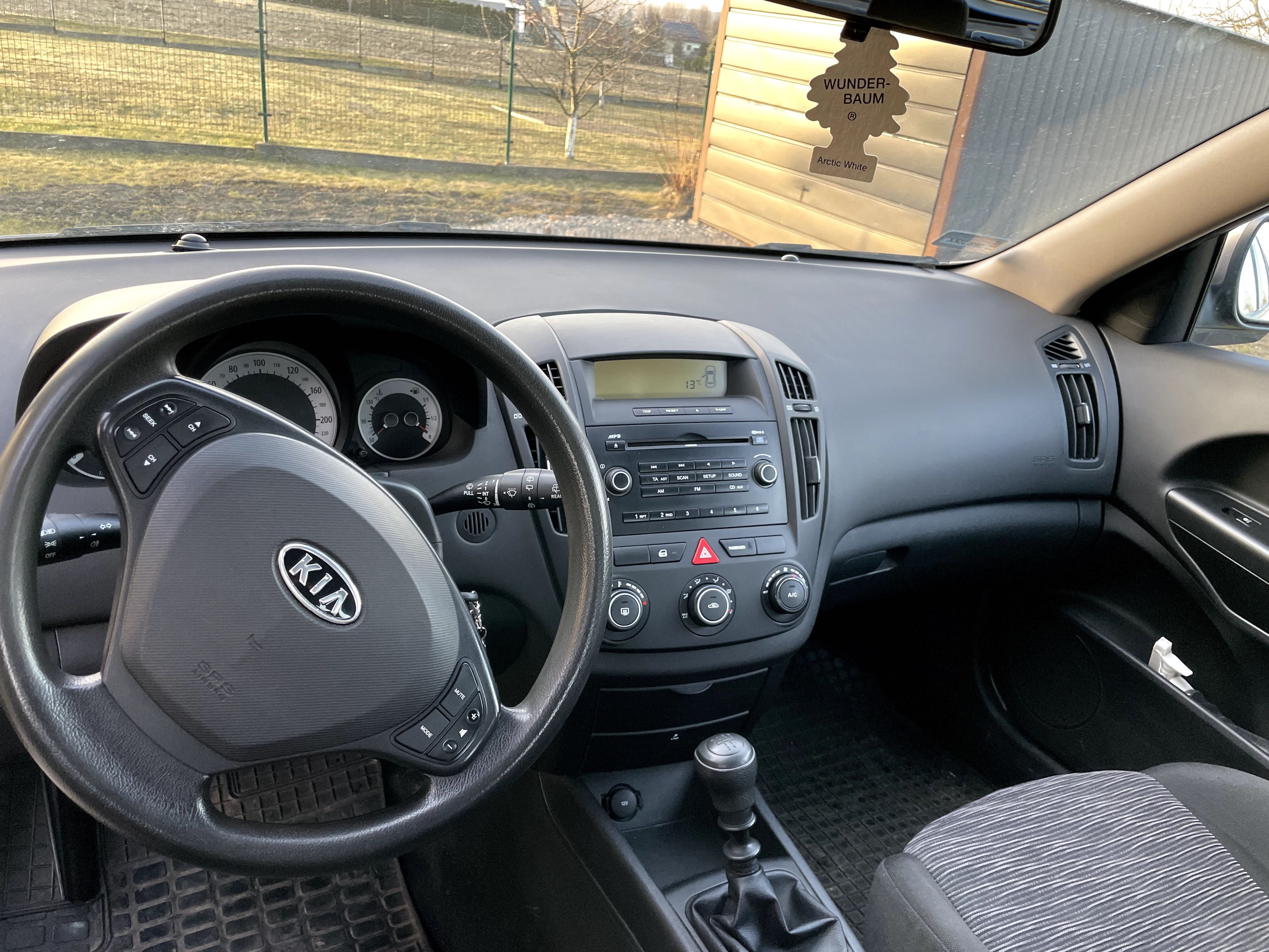 Sprzedam samochód Kia Ceed