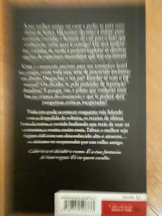 Livro bolso em 2 mao