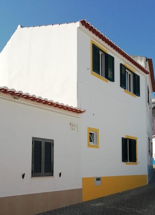 T2 Odeceixe, no centro, totalmente mobilado e cozinha equipada