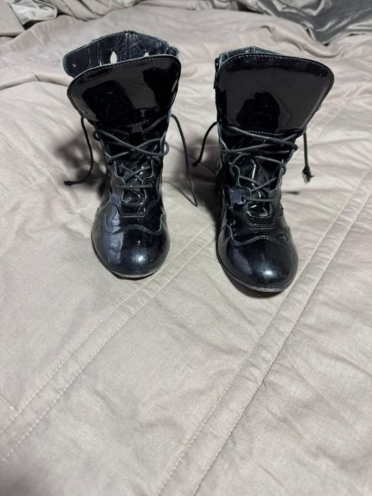 Лакіровані черевики