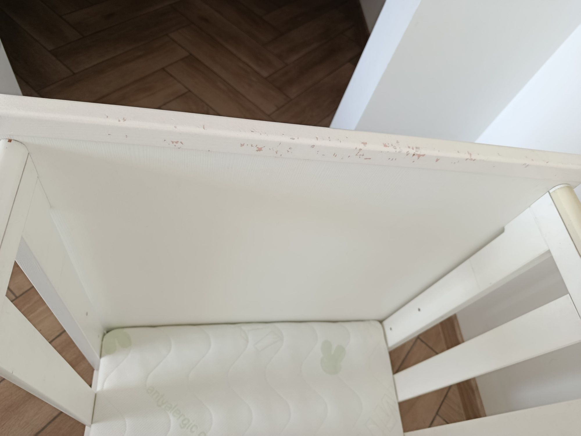 Łóżeczko dziecięce Pinio z materacem Fiki Miki