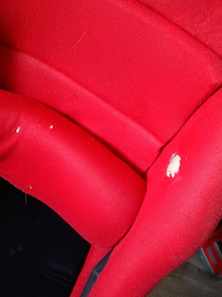 Fotel gamingowy używany