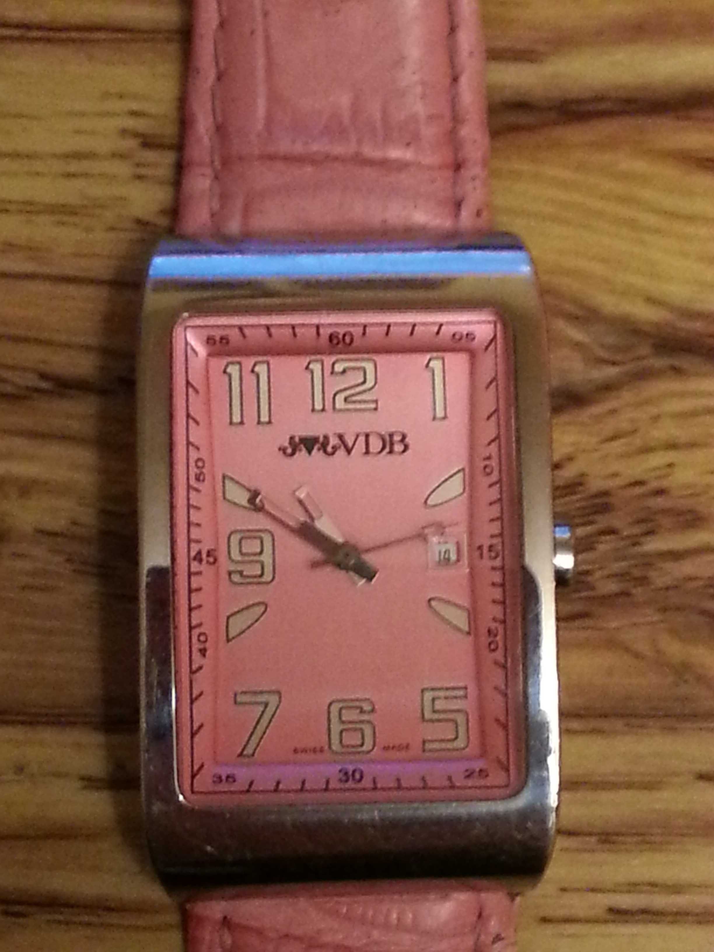 Zegarek damski szwajcarski różowy