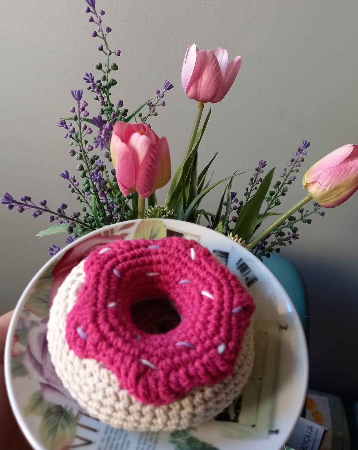 Donat, pączek handmade na szydełku