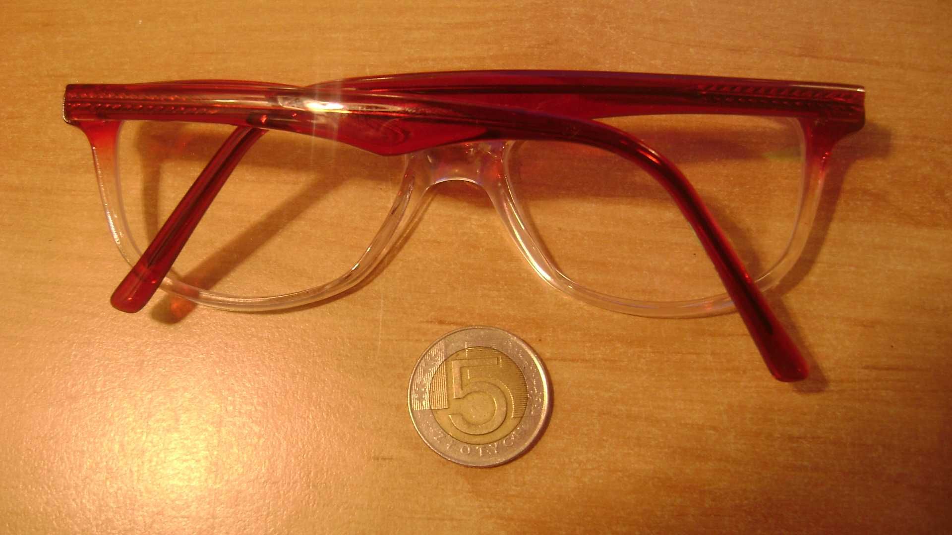 Starocie z PRL - Okulary korekcyjne damskie -1 dioptria rozstaw 13cm