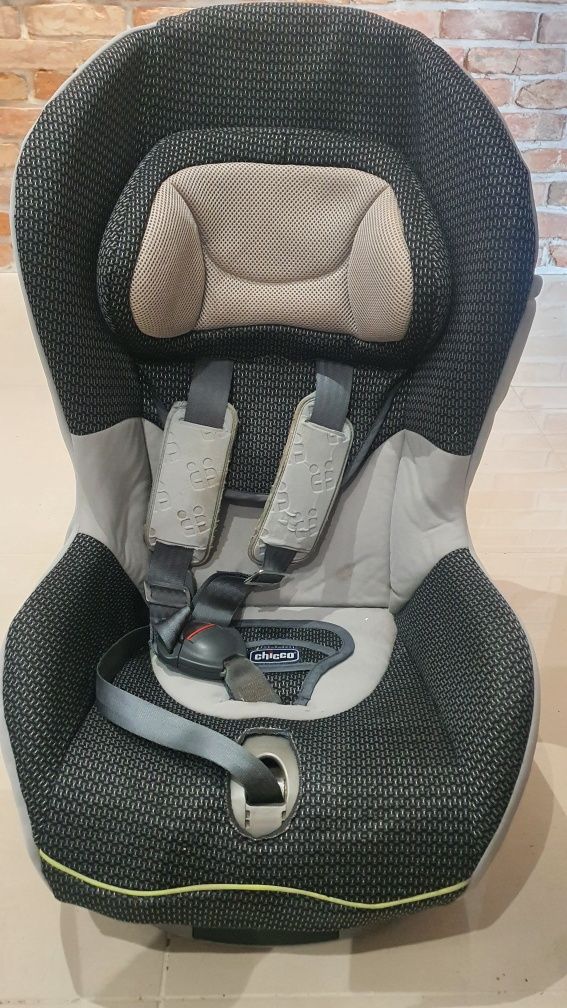 Fotelik chicco 9-18 kg isofix