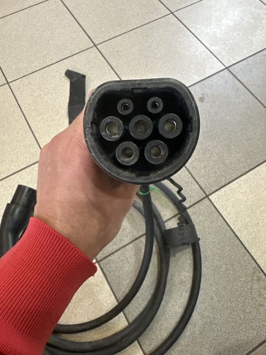 Кабель для зарядки електромобіля 32a