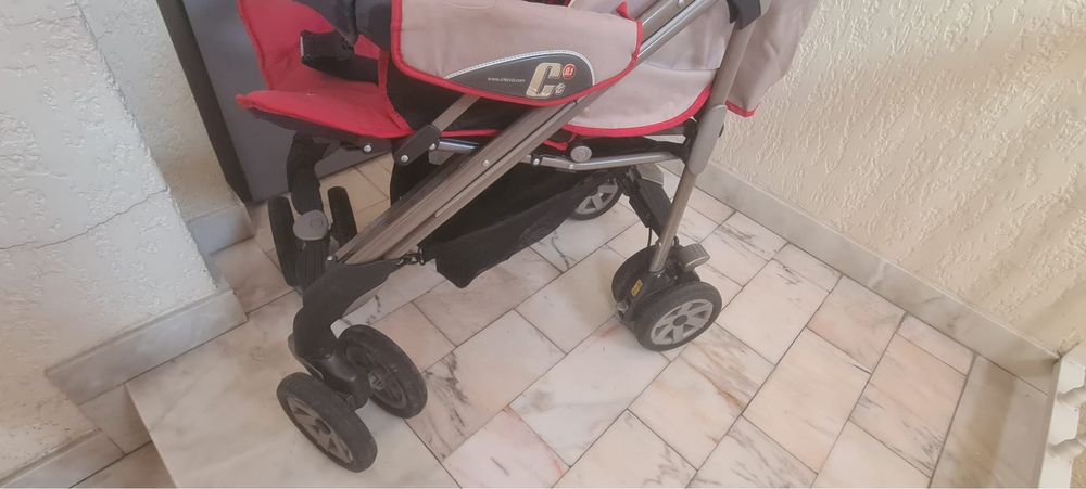 Carrinho de bebe Chico