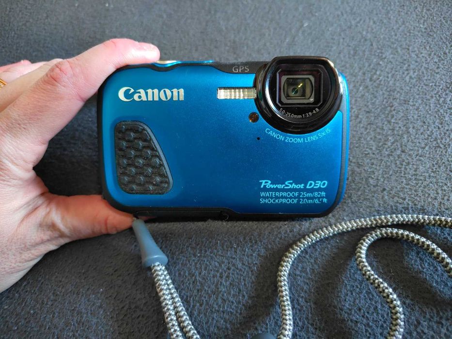 Canon Powershot D30 à prova d´água 25 metros