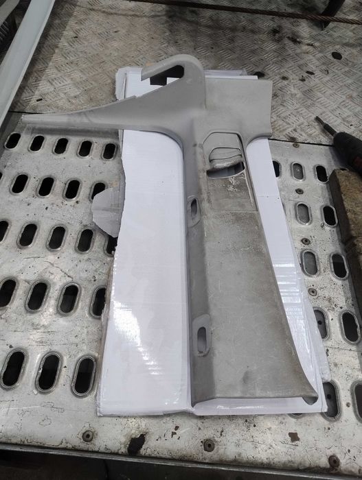 vw t4 plastik tapicerka słupka B na pas kierowcy helikopter