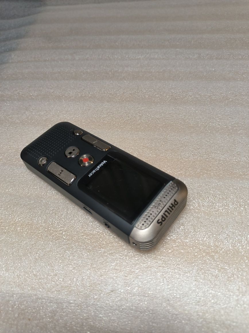 Цифровий диктофон Philips DVT 2510