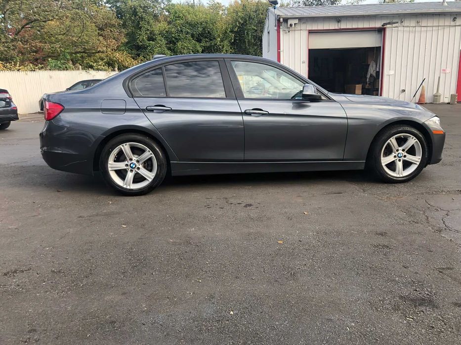 BMW 3 Series 328 xDrive      2014