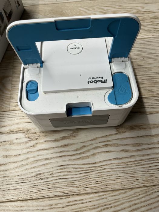 Irobot braava jet 240