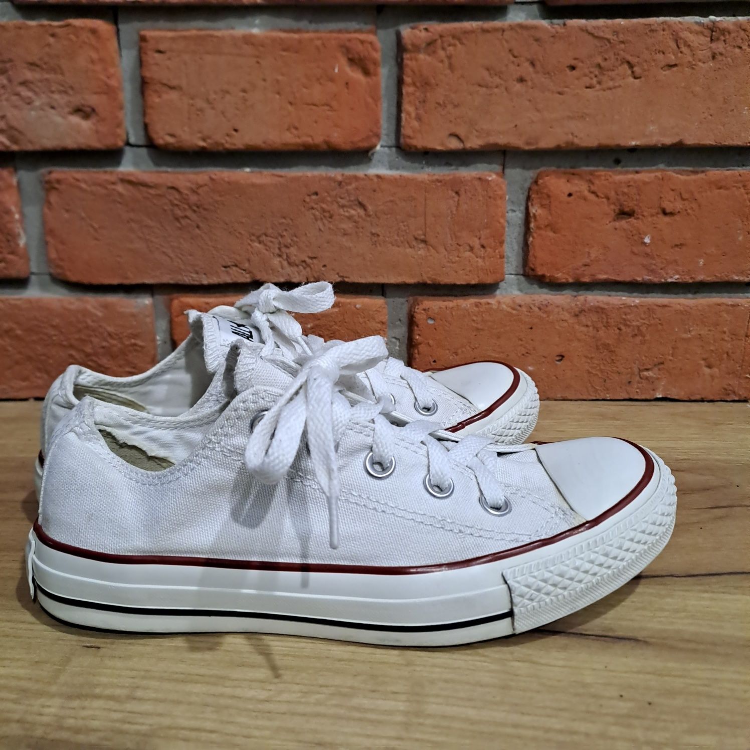 Trampki niskie Converse All Star w rozmiarze 36.5. Stan bardzo dobry.