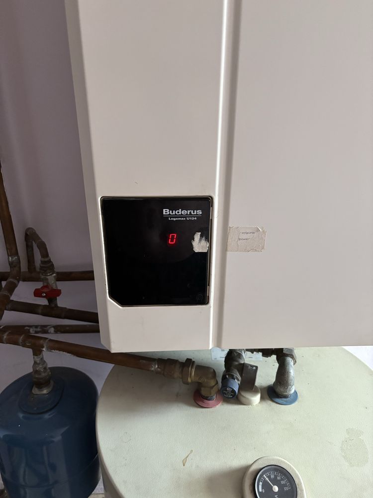 Buderus Logamax U124 z zasobnikiem ciepłej wody i regulatorem