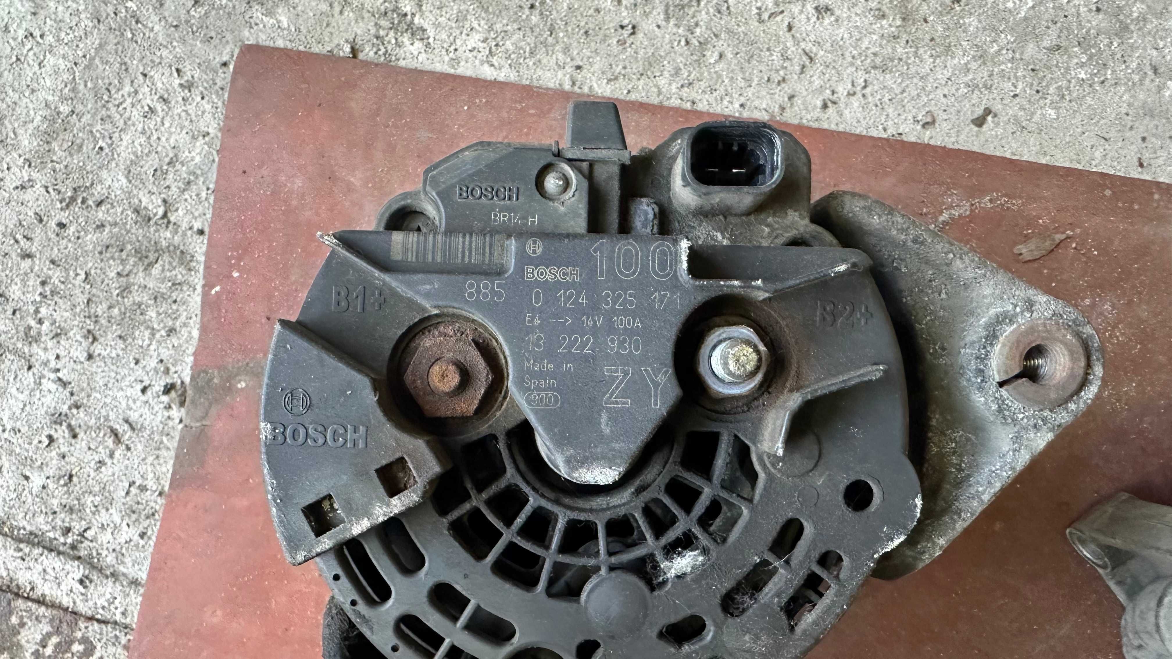 Генератор 100А на Opel Corsa D (Z14XEP) 13222930 ZY, Bosch 0124325171