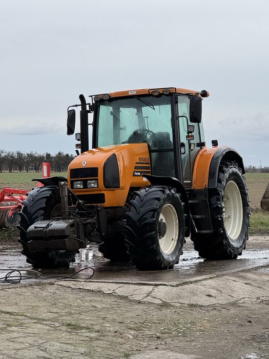 Renault ares 630 RZ NOWE OPONY przod