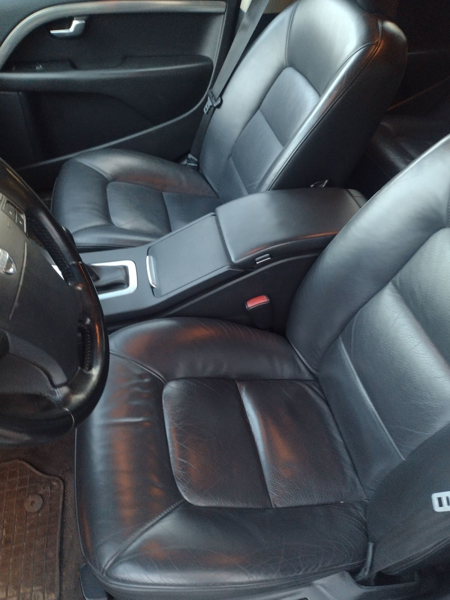 Piekne Volvo v70, manual, skóry, bluetooth, tempomat, klima aut., Navi