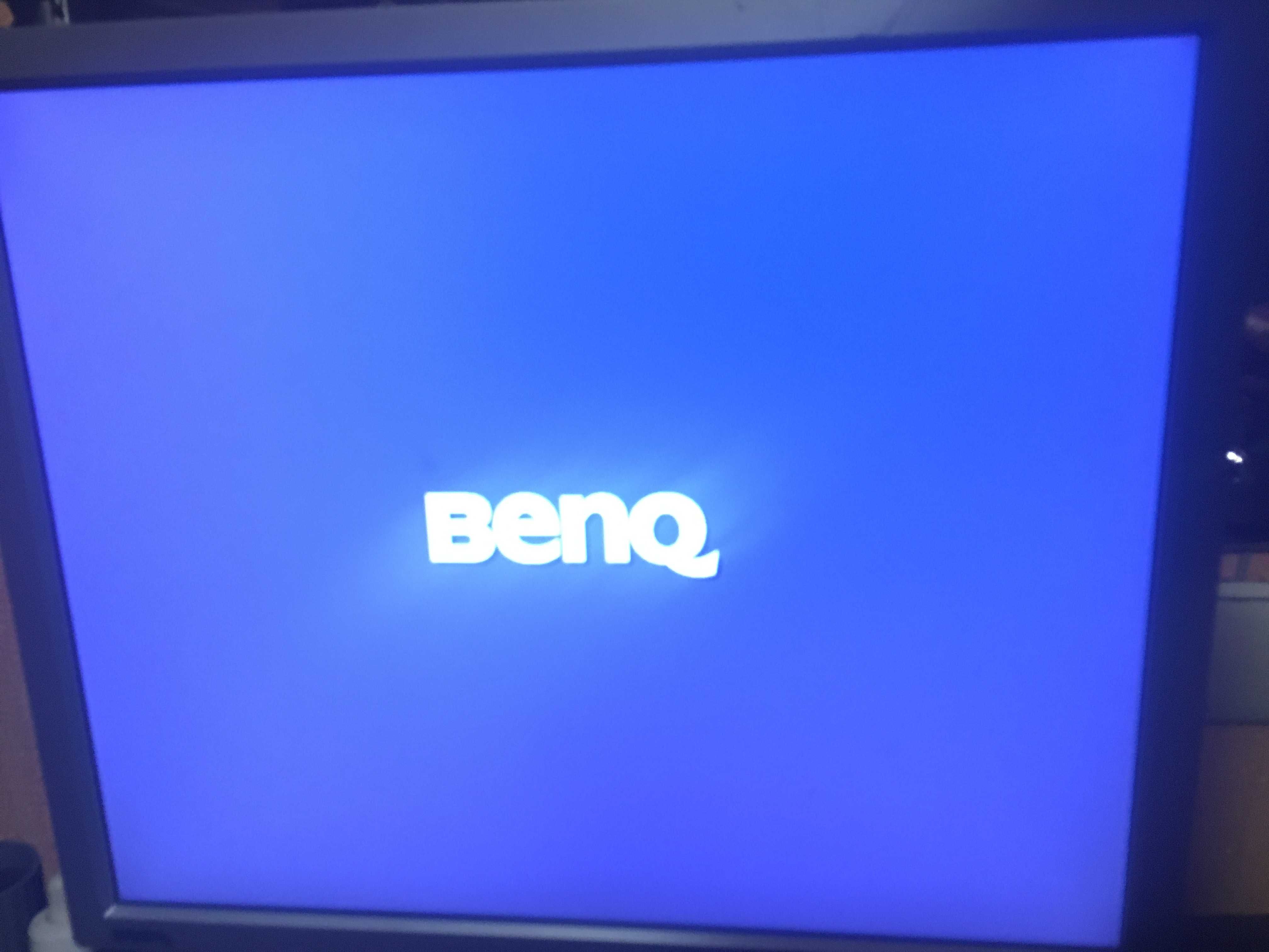 Бу монітор 19" BenQ Q9U3. Живлення 12В постійного струму.