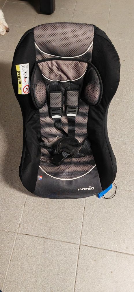 Cadeira Nania 9-18KG Em bom estado