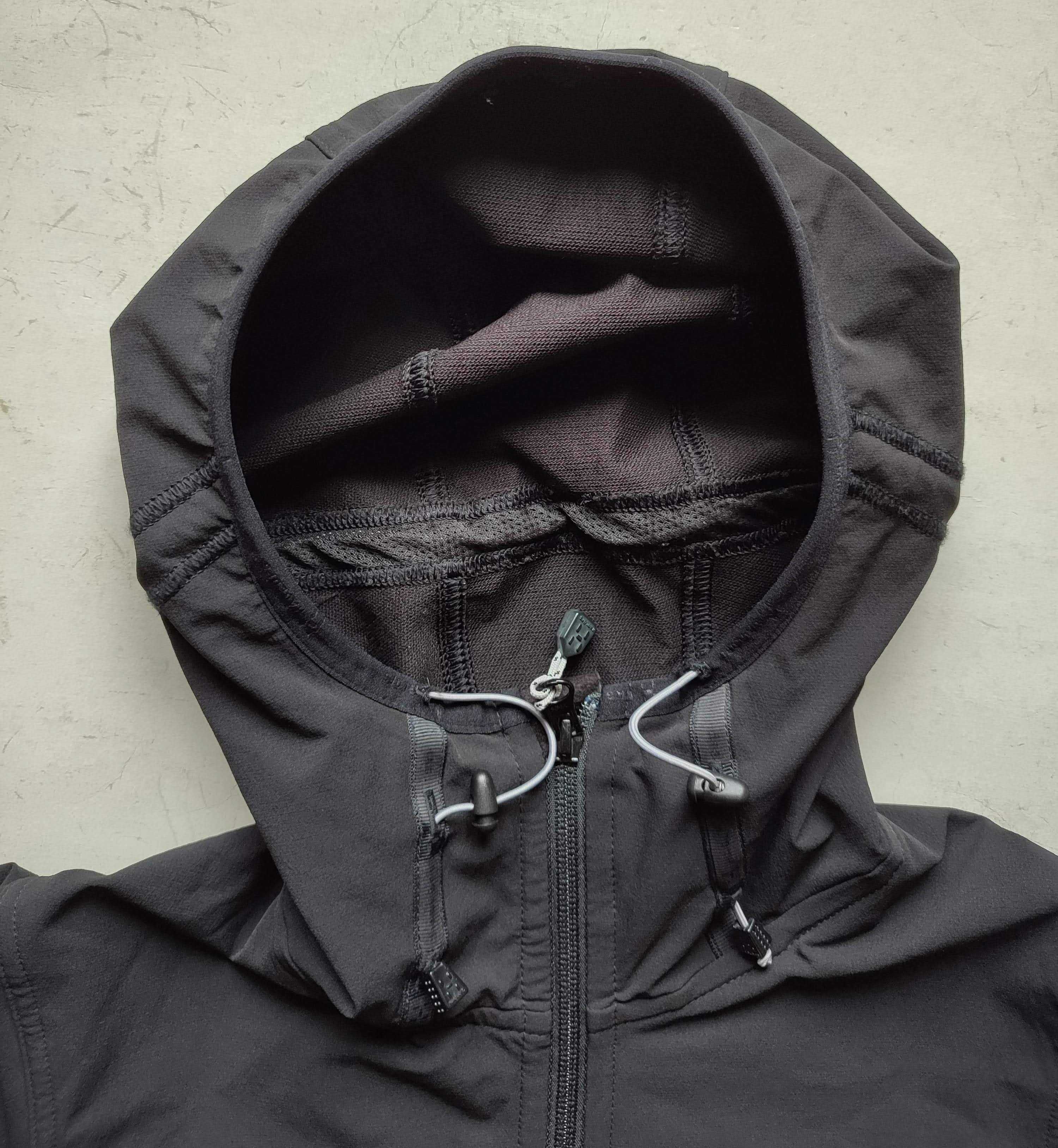 Куртка HAGLÖFS Softshell Wos S black
