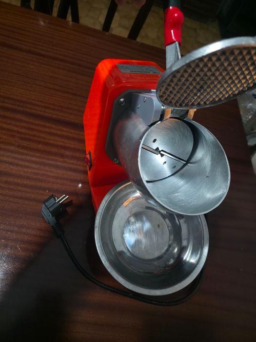 Máquina de triturar gelo