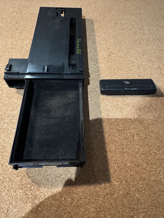 Wizytownik, szufladka, schowek. Audi a4 b6