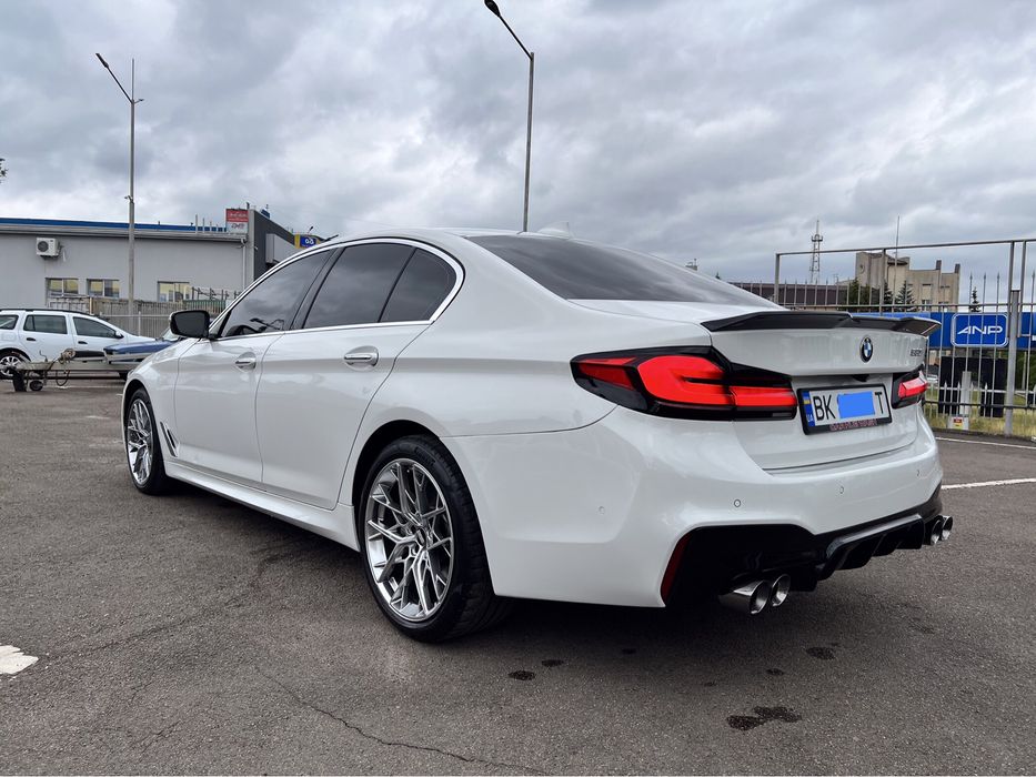 Спойлер BMW G30 M5 F90 CS стиль