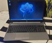 Sprzedam mało używanego Laptopa HP