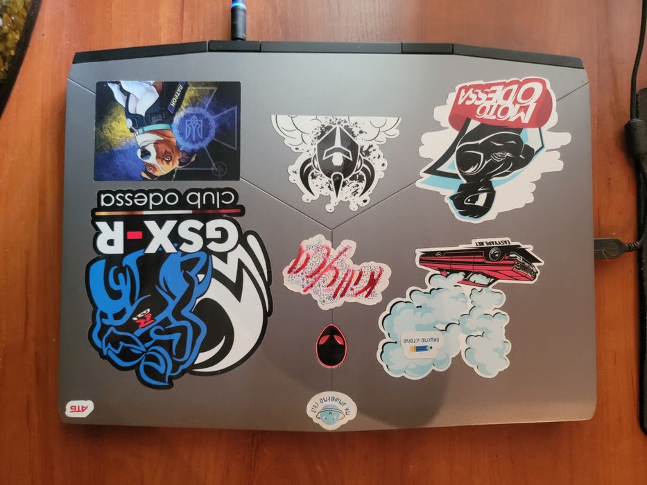 Ноутбук Dell Alienware m15 rtx2070, i7-8750H