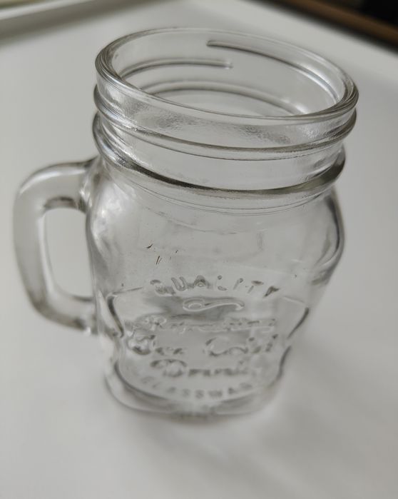 Szklanka z uchwytem, kubek w kształcie słoika, z napisem