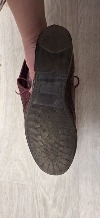 Продам шкіряні туфлі