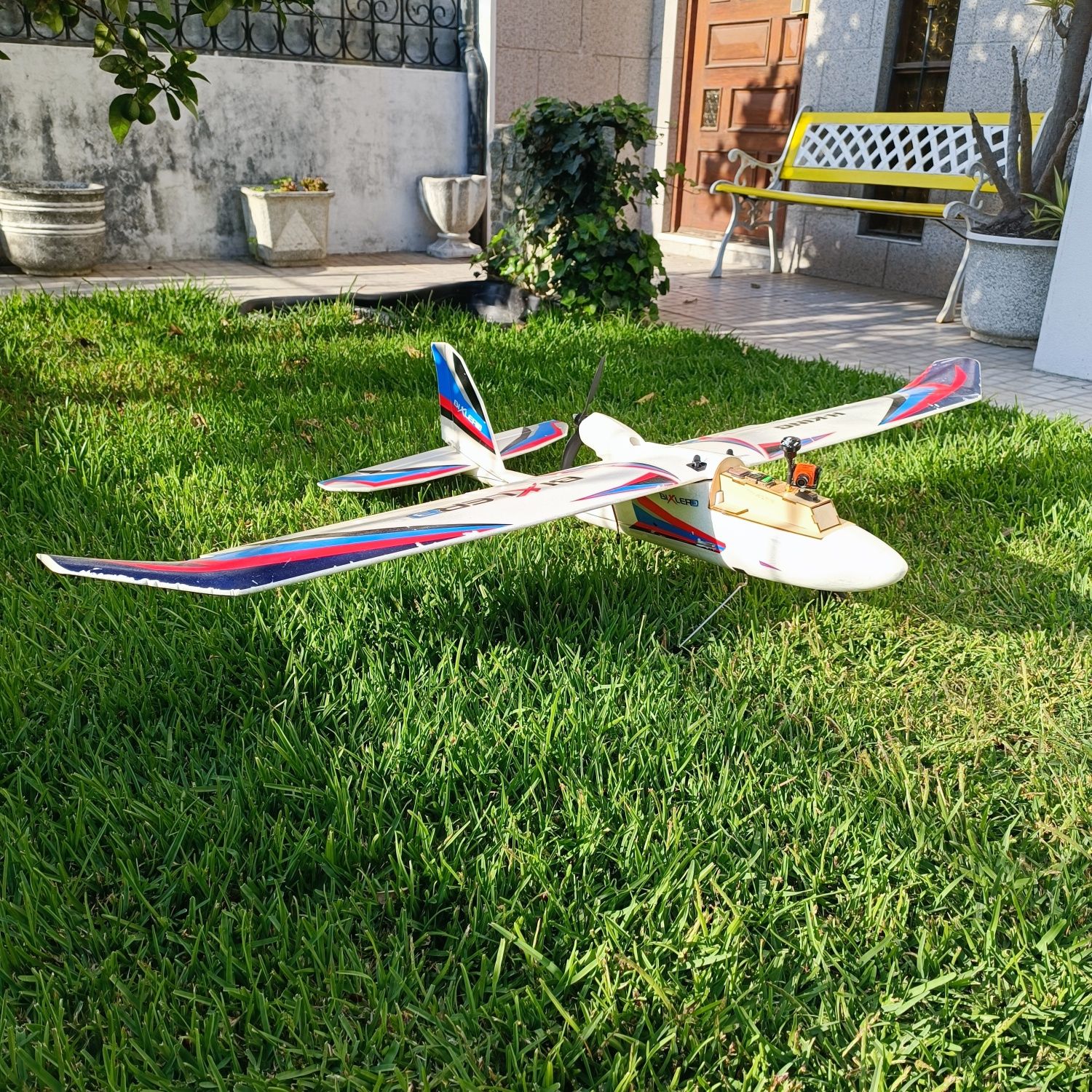 Avião BIXLER 3 c/ FC + GPS + FPV