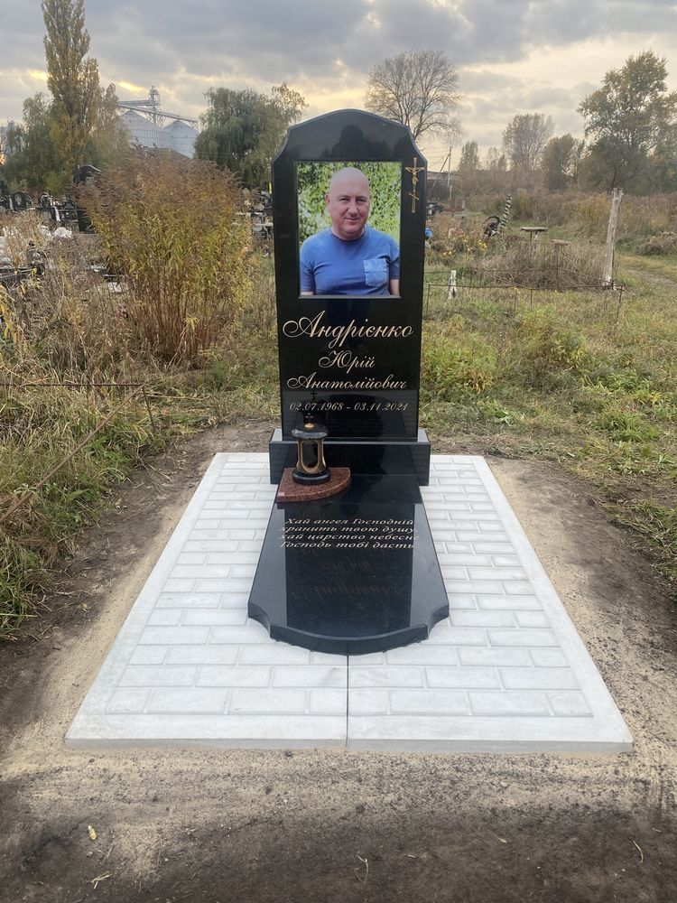 Пам'ятники від виробника!! Ритуальні послуги!