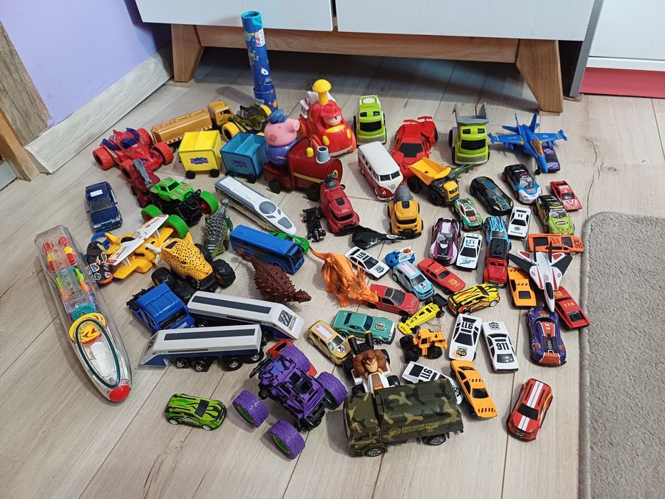 Auta/samochdy/pojazdy-mega zestaw