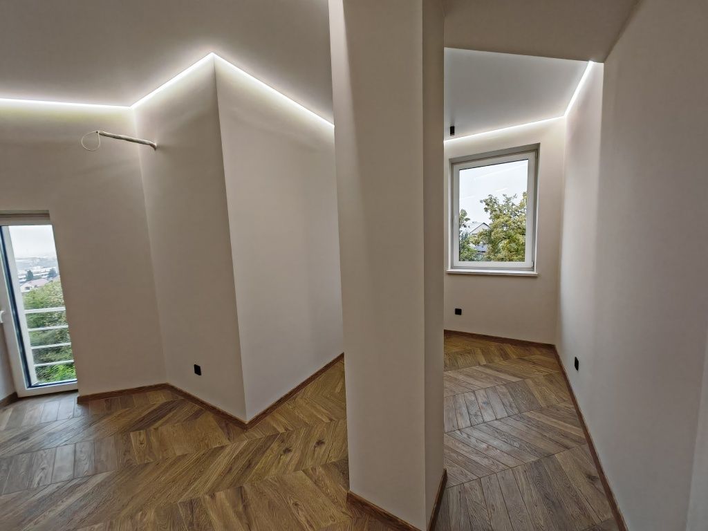 Квартира 3-ком 107м. Ул. Далека 1120€м2