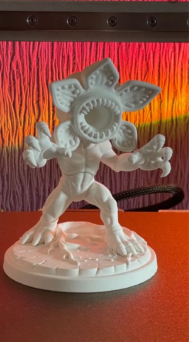 Статуетка Demogorgone Stranger Things, 17см