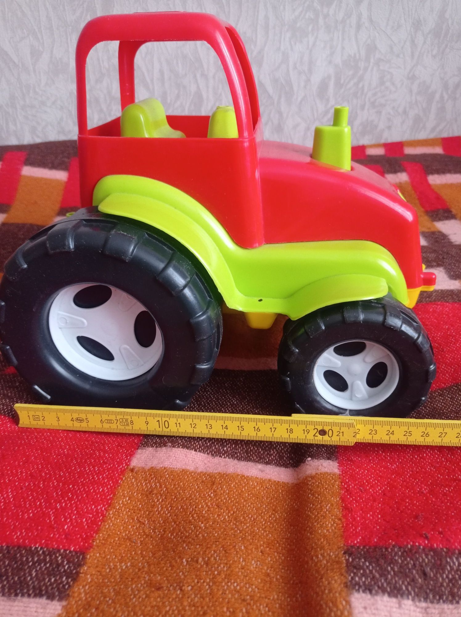 Детский трактор,большая игрушка,100 грн!