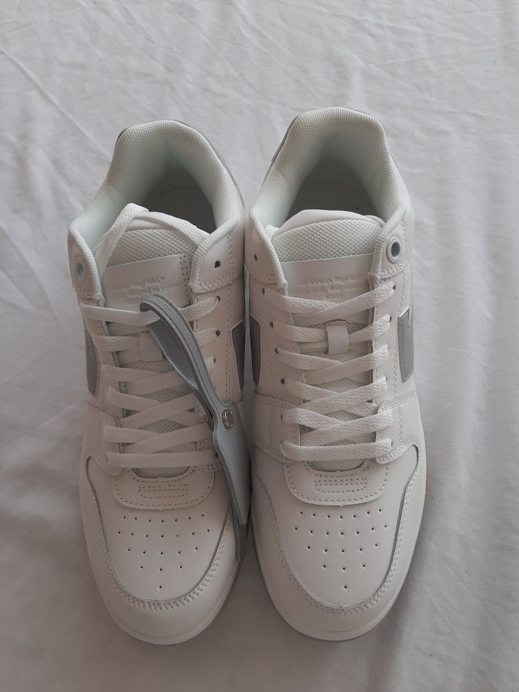Ténis Off White cinza