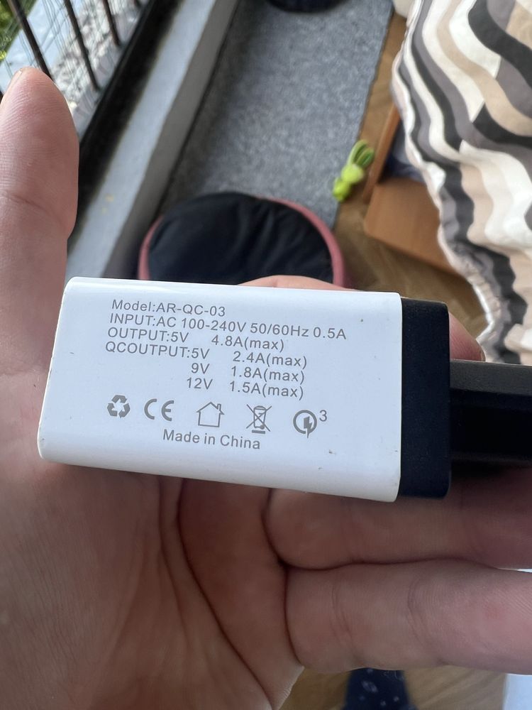 Ladowarka 3xUSB.