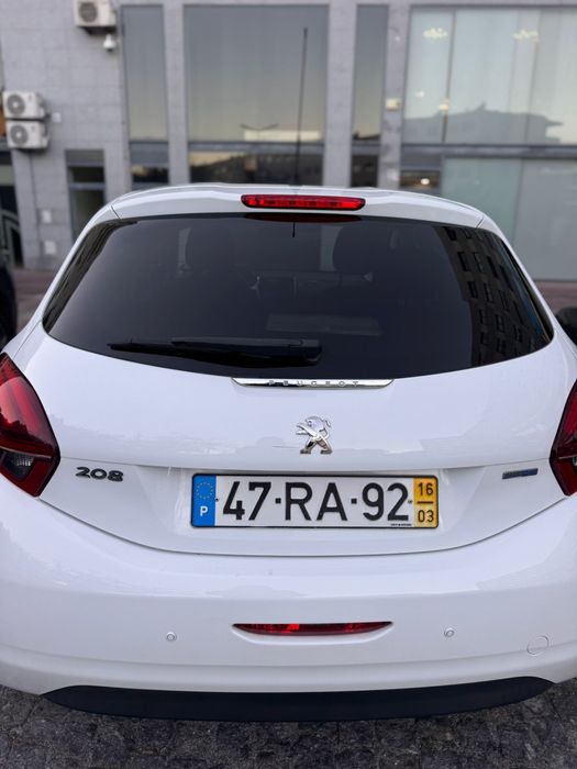Peugeot 208 1.6 hdi