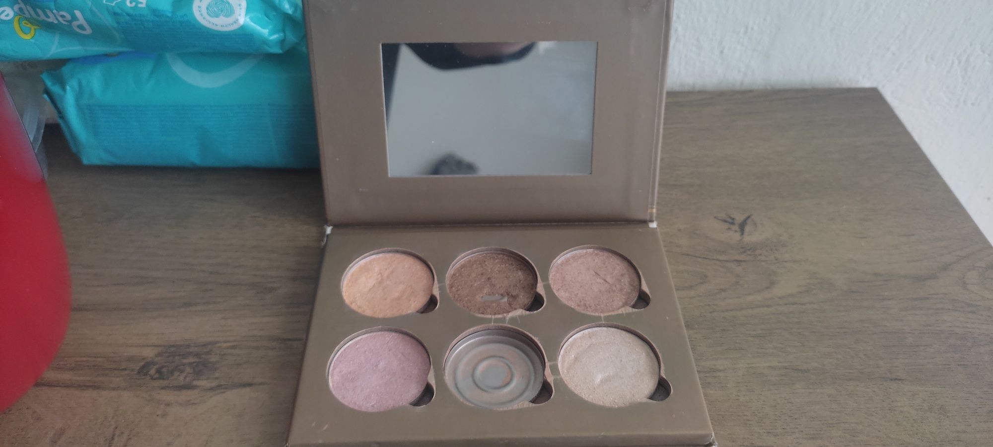 Bellapierre cosmetics glowing palette paletka do makijażu