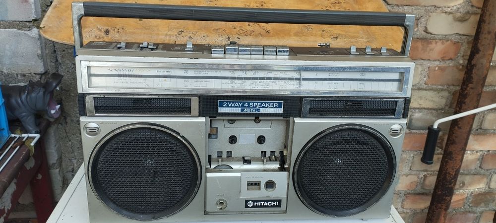 Radiomagnetofon Hitachi TRK-725OE
