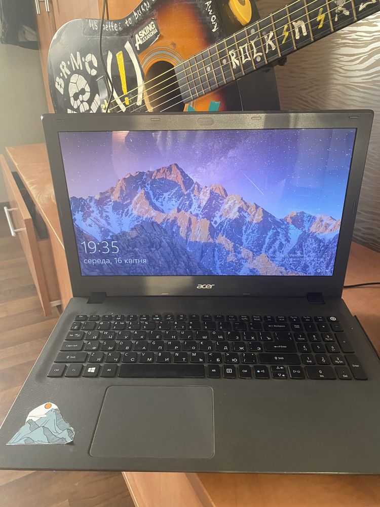 Ноутбук для навчання/роботи — Acer Aspire E5-522