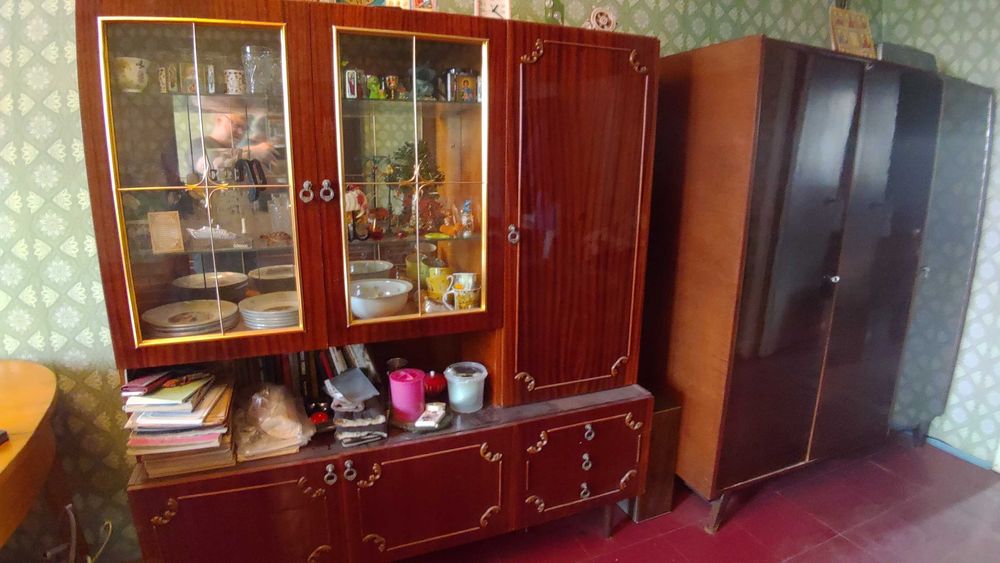 Продается прекрасный сервант