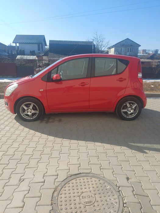 Suzuki splash 2008р. 1.0 об'єм двигуна