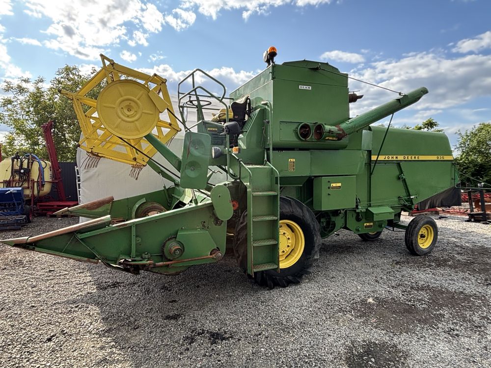 Зерно збиральний комбайн John deere 935