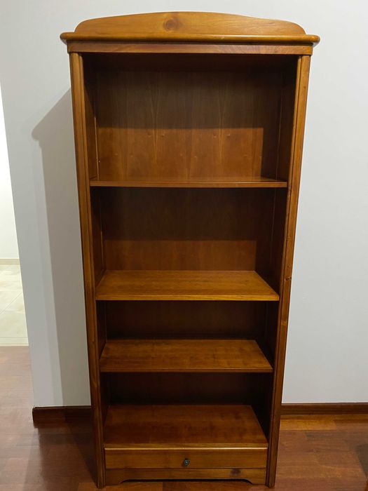 Pine Bookshelf, Desk, and Chair Set64286563660547124