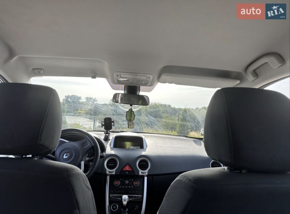 Автомобіль Renault Koleos